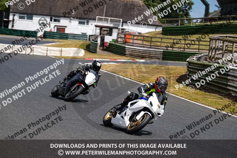 enduro digital images;event digital images;eventdigitalimages;mallory park;mallory park photographs;mallory park trackday;mallory park trackday photographs;no limits trackdays;peter wileman photography;racing digital images;trackday digital images;trackday photos